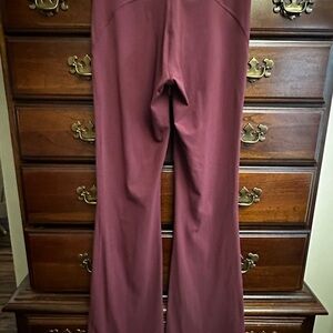 Lululemon super groove flare leggings